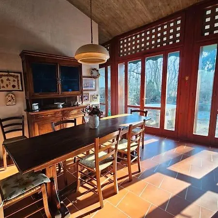 Villa Di Design Nelle Colline Della Valsesia Ghemme